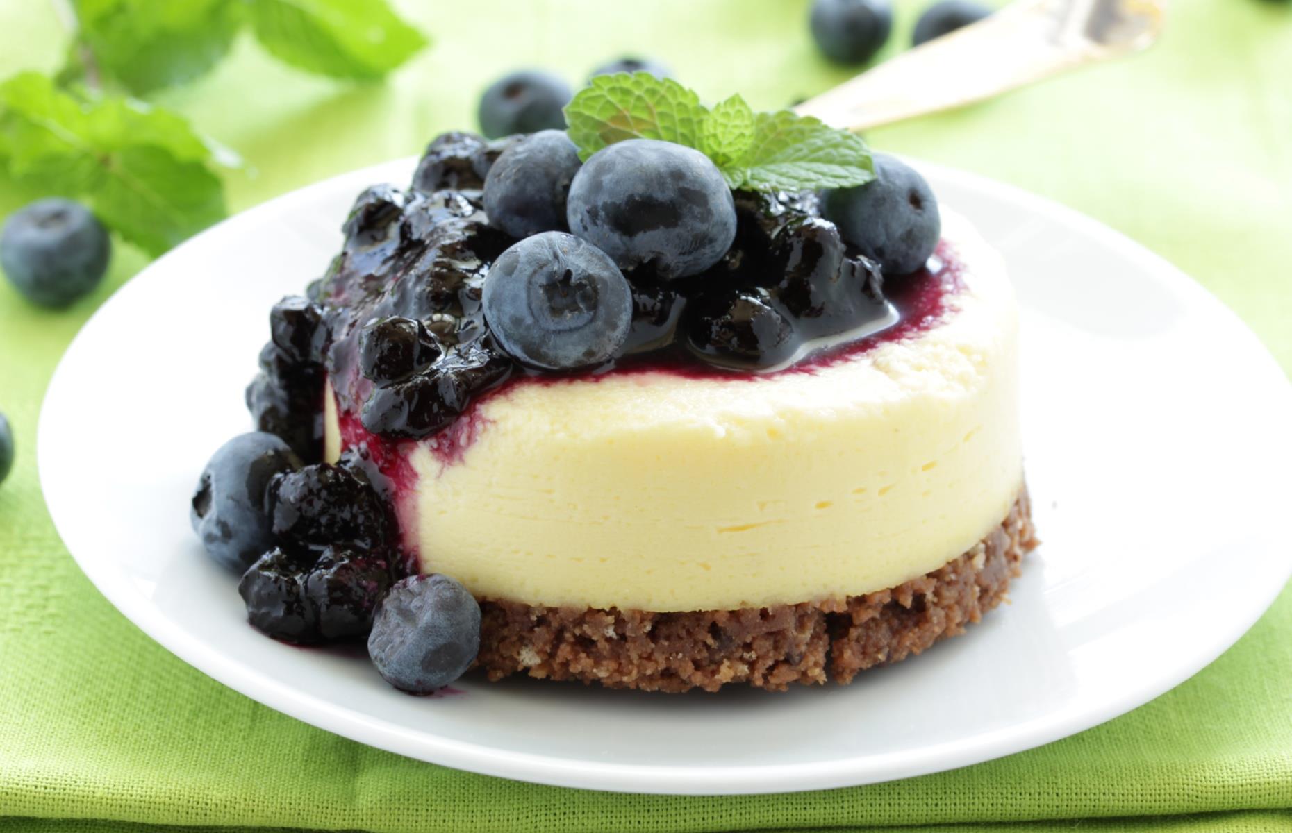 Mini blueberry cheesecakes