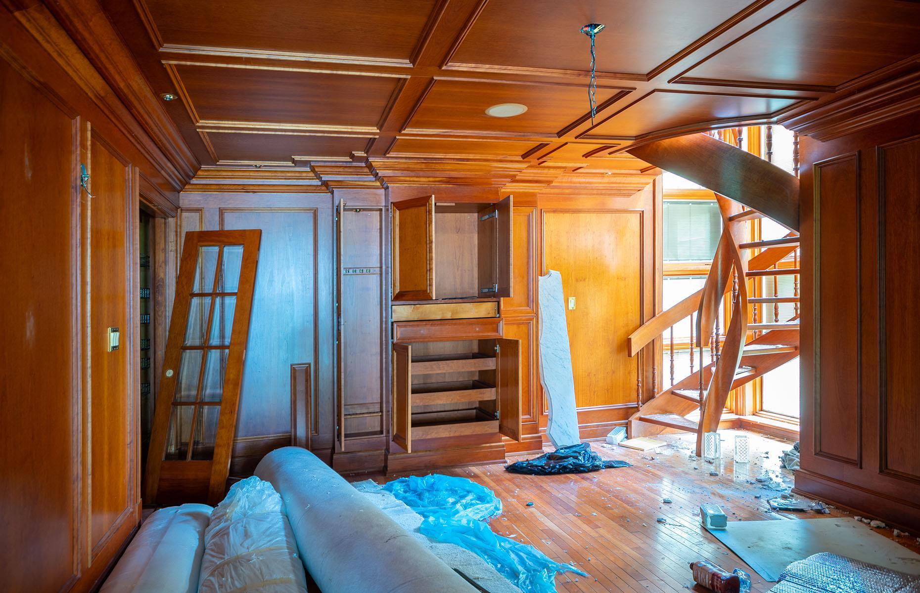 Crypto millionaire's lost mansion: ornate features