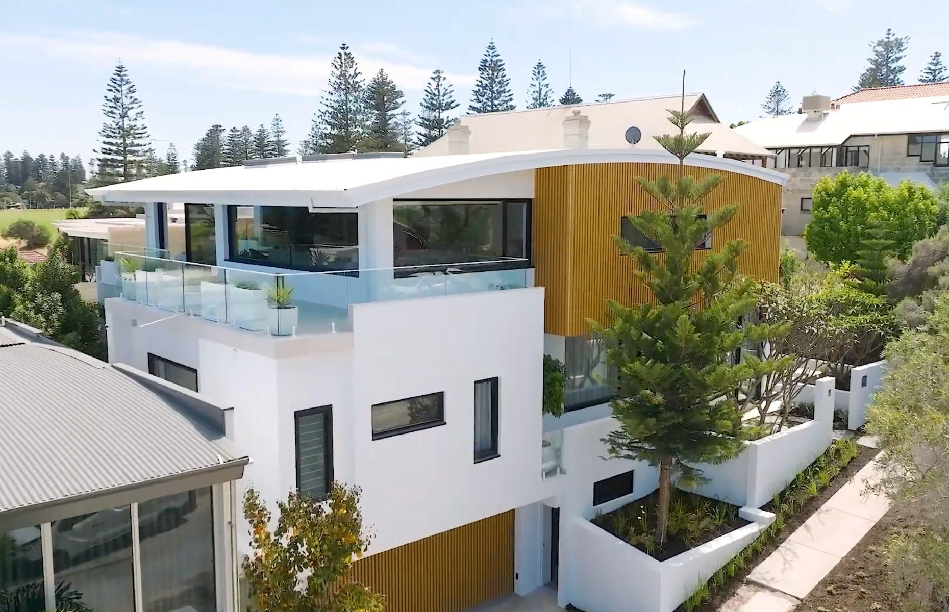 Cottlesloe and Peppermint Grove: average house price AU$3,475,000