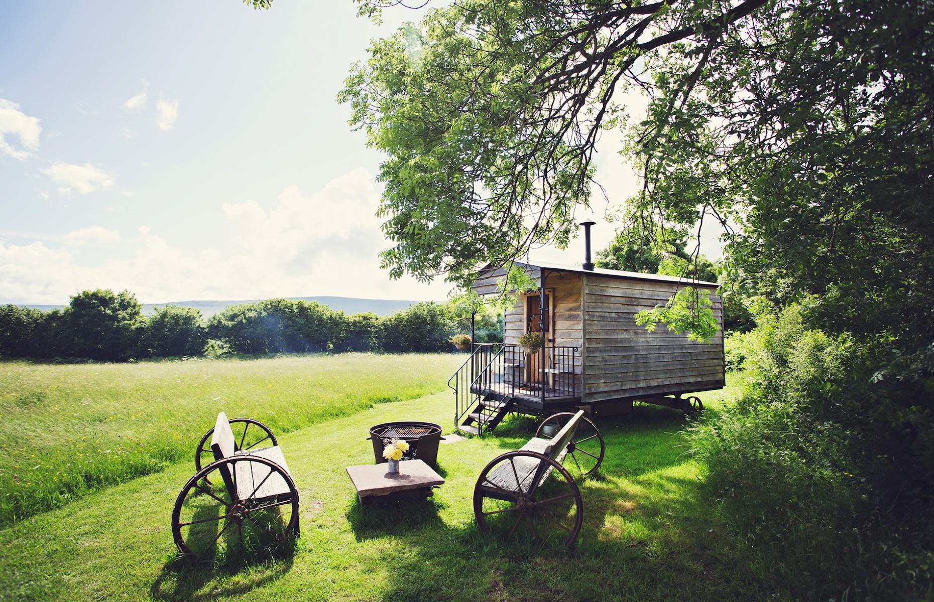 The Hot Tub Hideaway, Brecon Beacons, Wales