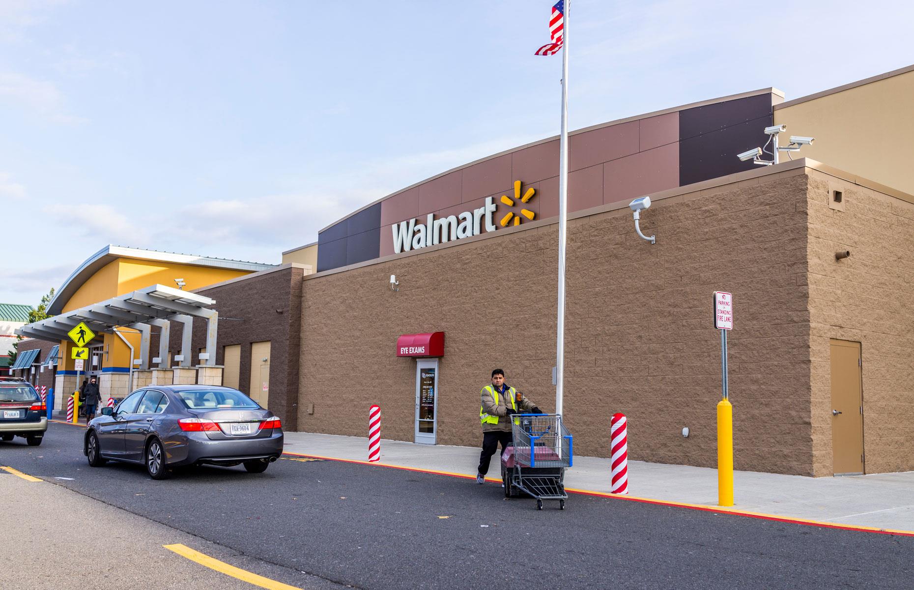 Virginia: Walmart – 44,621 employees
