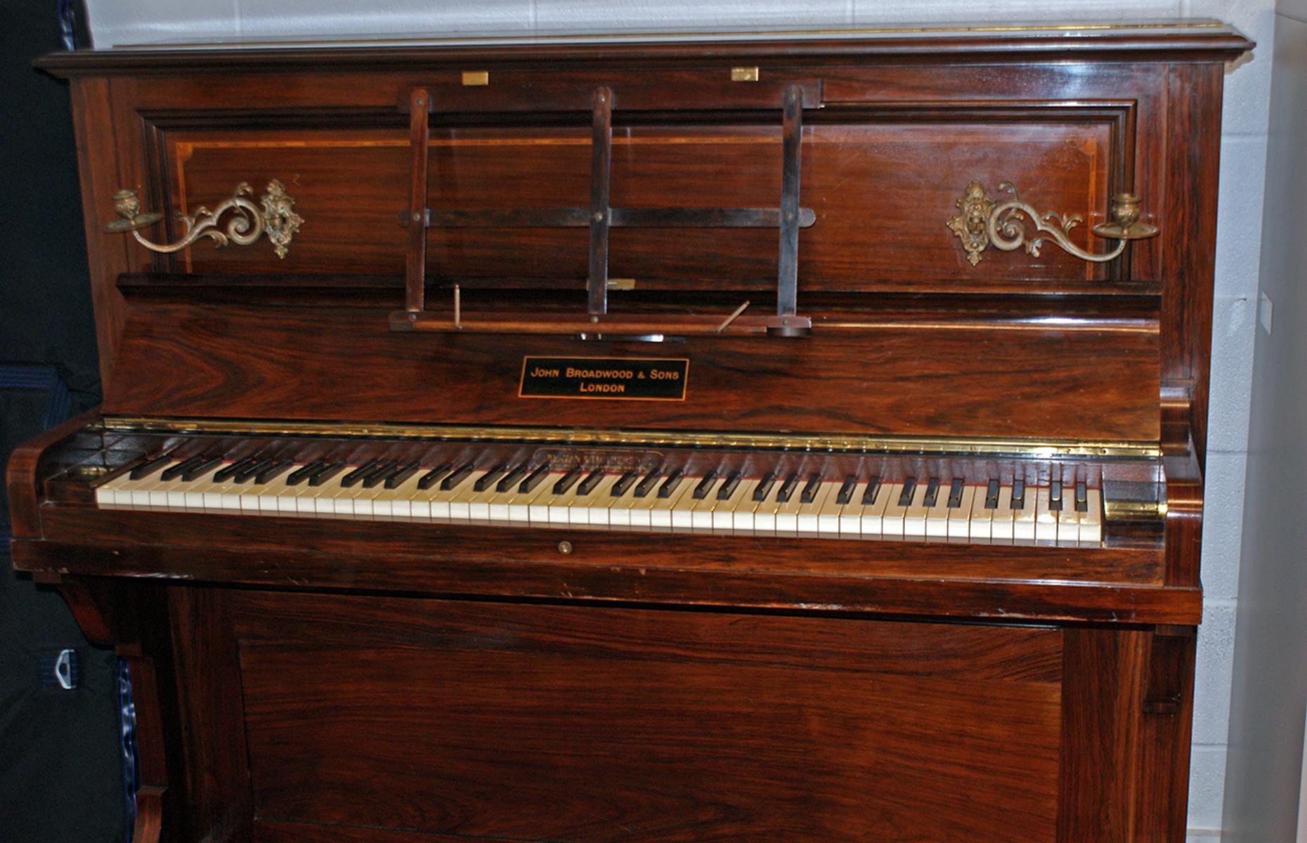 Gold hoard in a piano, UK: $665,000 (£500k)