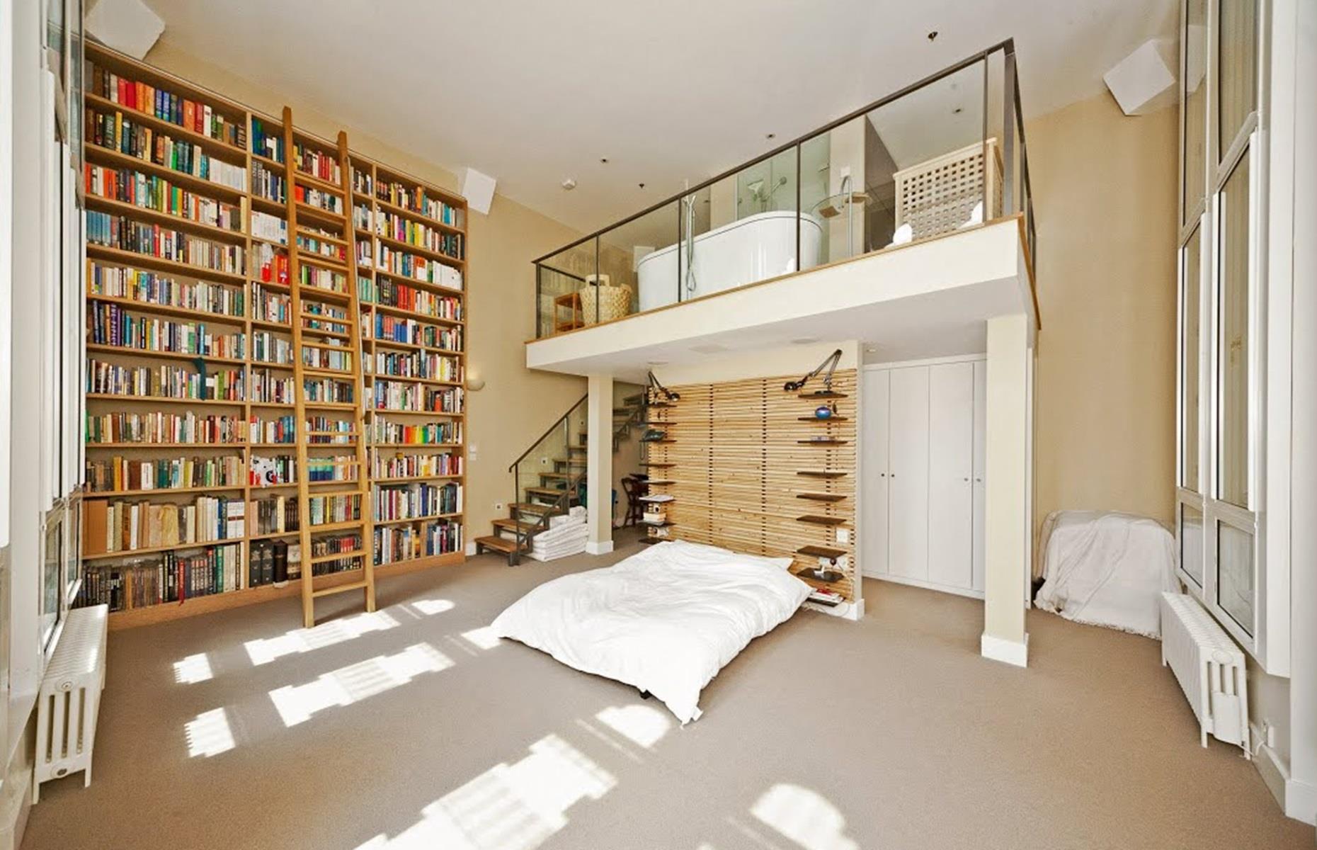 Wohnung im Uhrturm von St. Pancras, London, Großbritannien