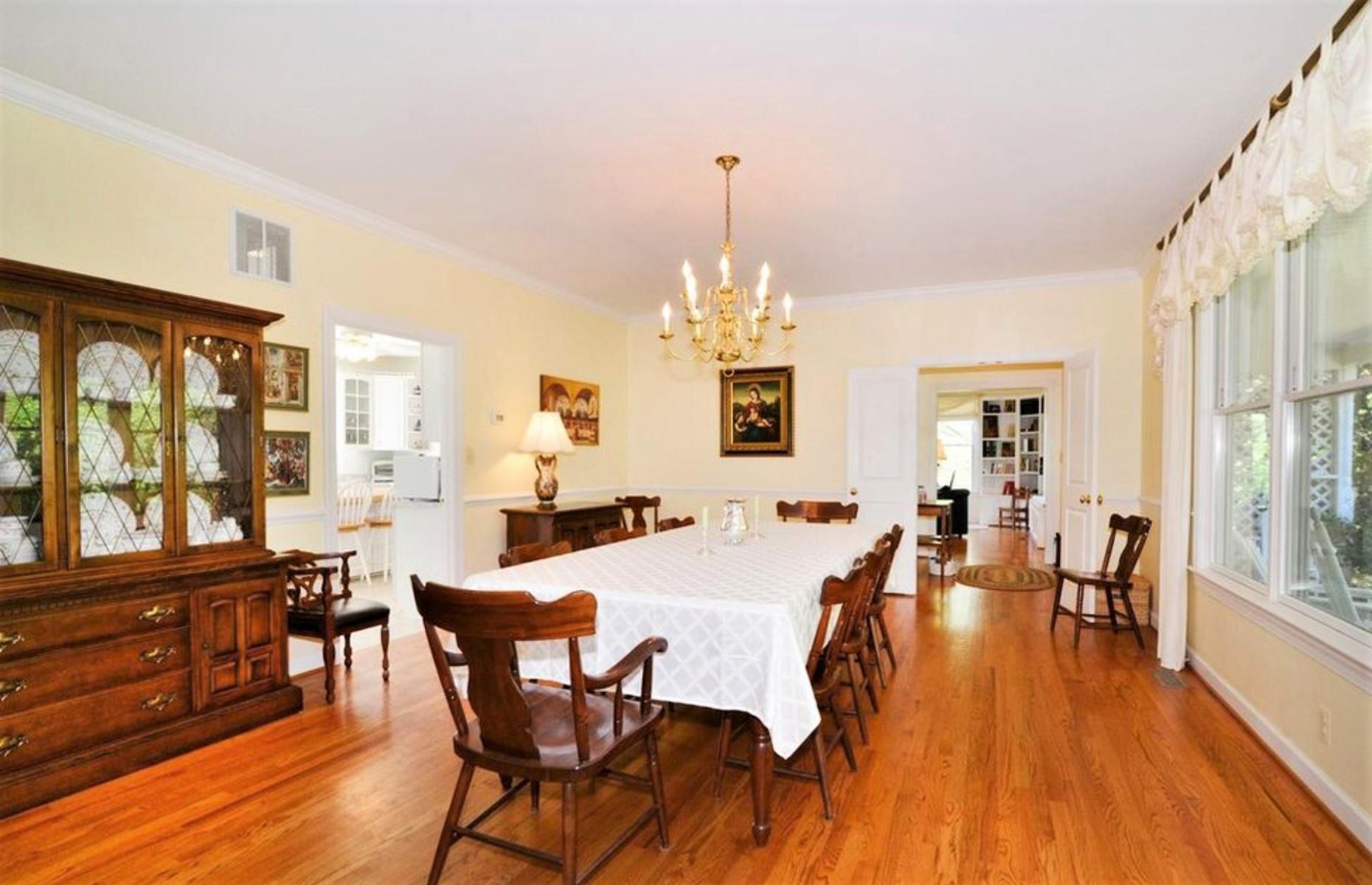 Custom-built home with fruit farm, Virginia, USA: £598,000 ($749k) 