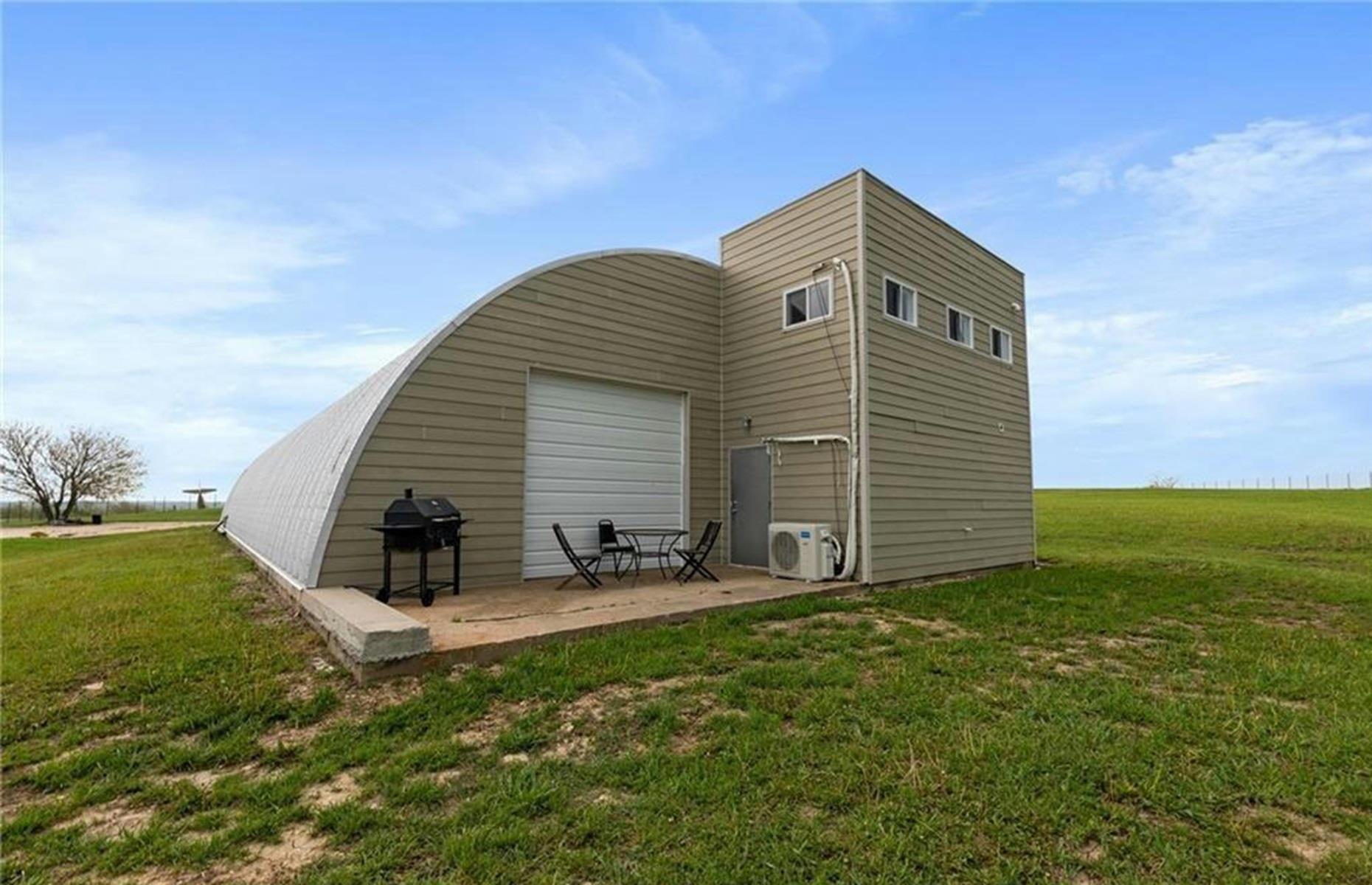 Home with a missile silo, Kansas, USA: $699,900 (£518k)