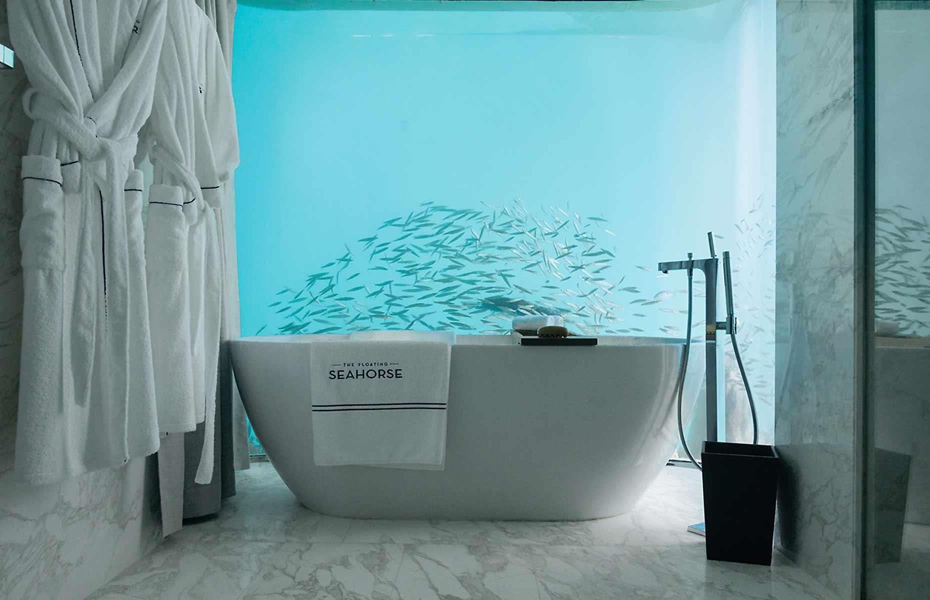 Floating Seahorse, Original Edition, Dubaï