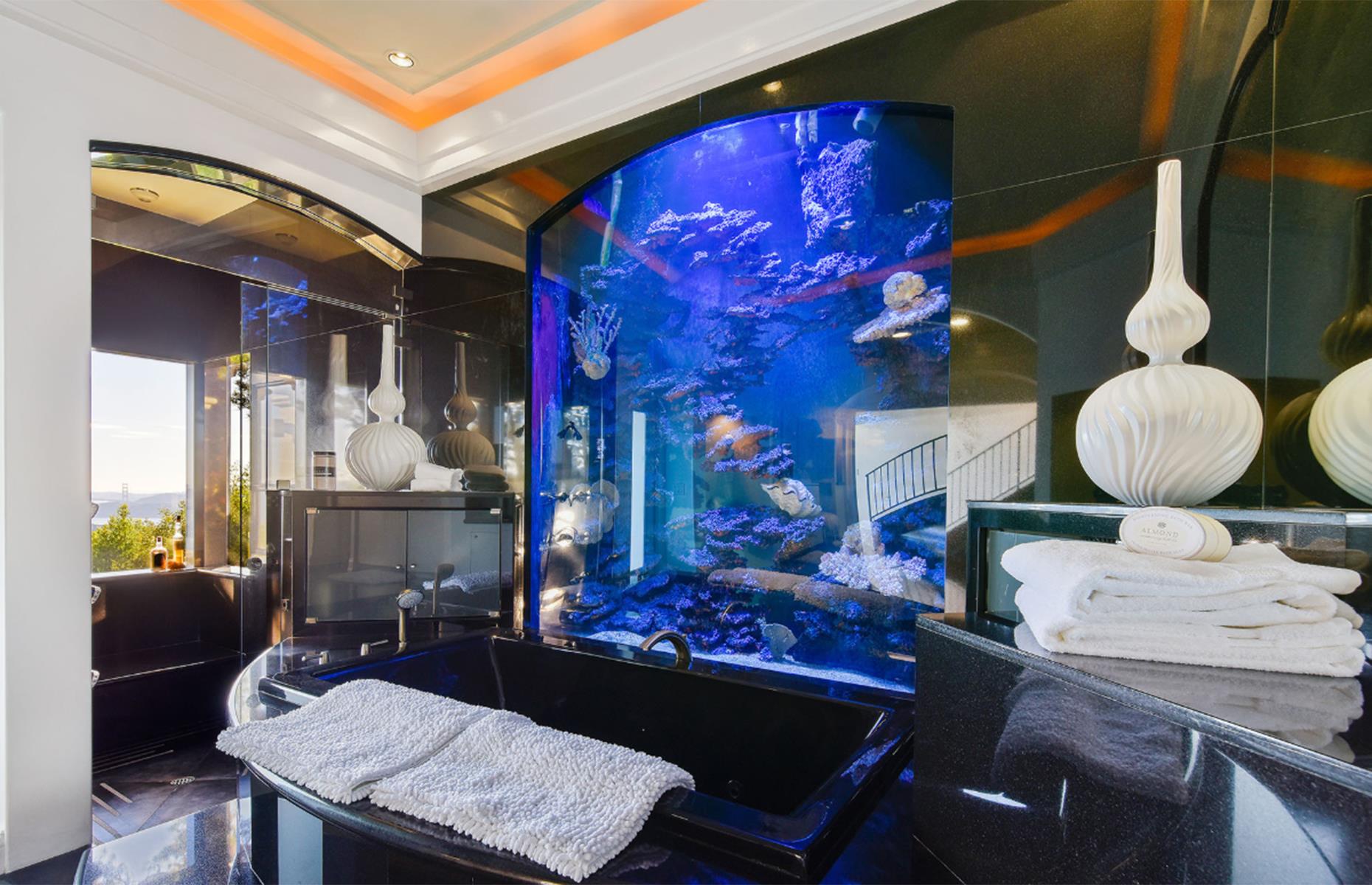 Дом ларса ульриха. Дом ларса ульриха. Дом ларса. Дарс ульрих как у него дом. Дом ларса.