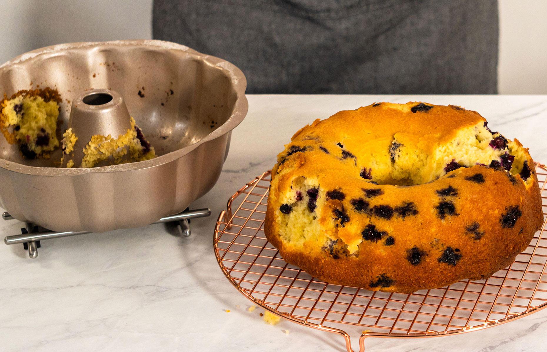 39. Cakes stick to the pan