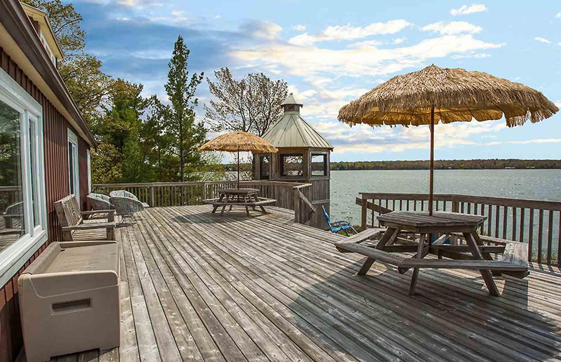 Duval Island, Ontario, Canada: $615,680 (£451k)