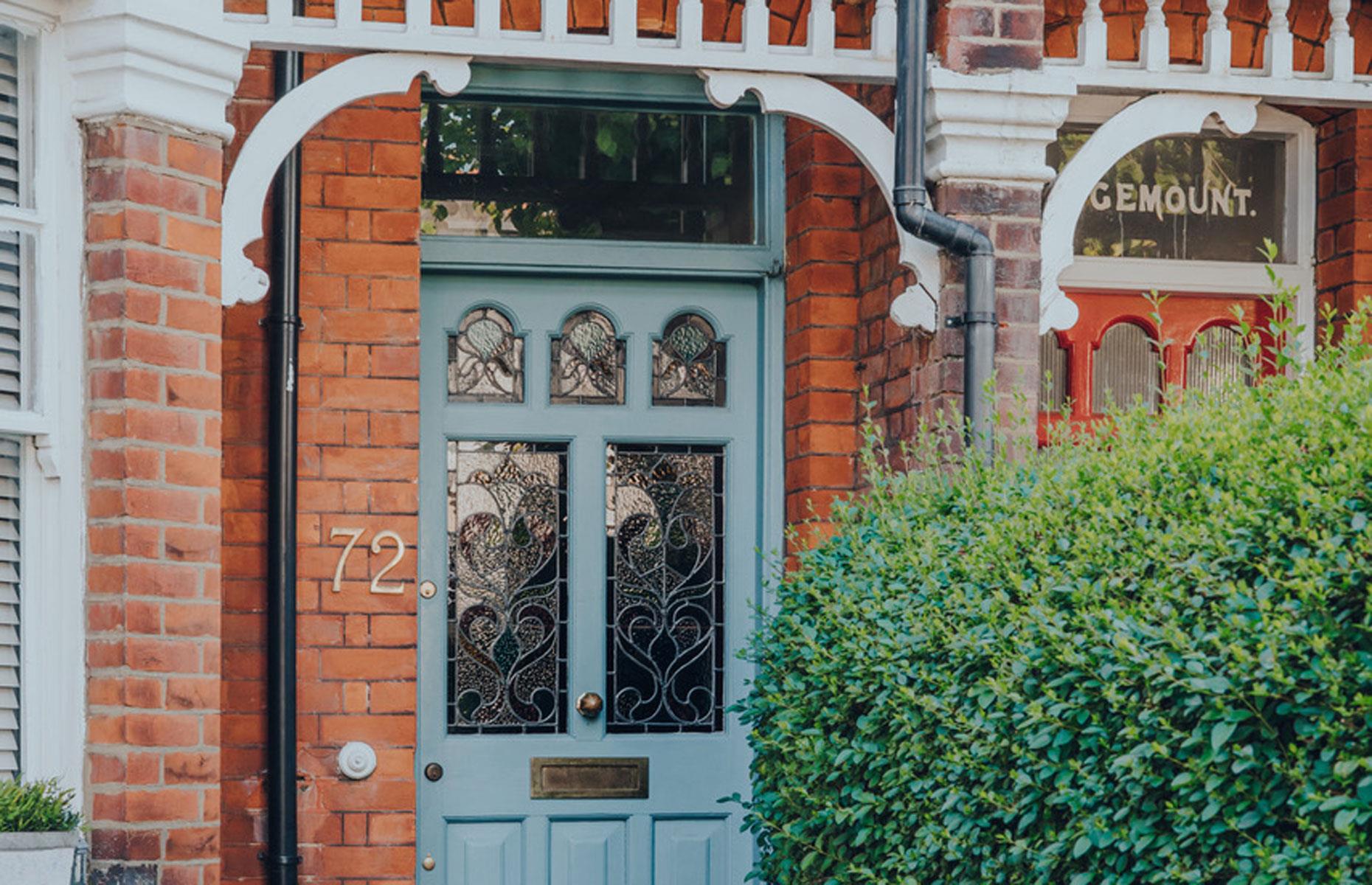 Evoke Edwardian Elegance