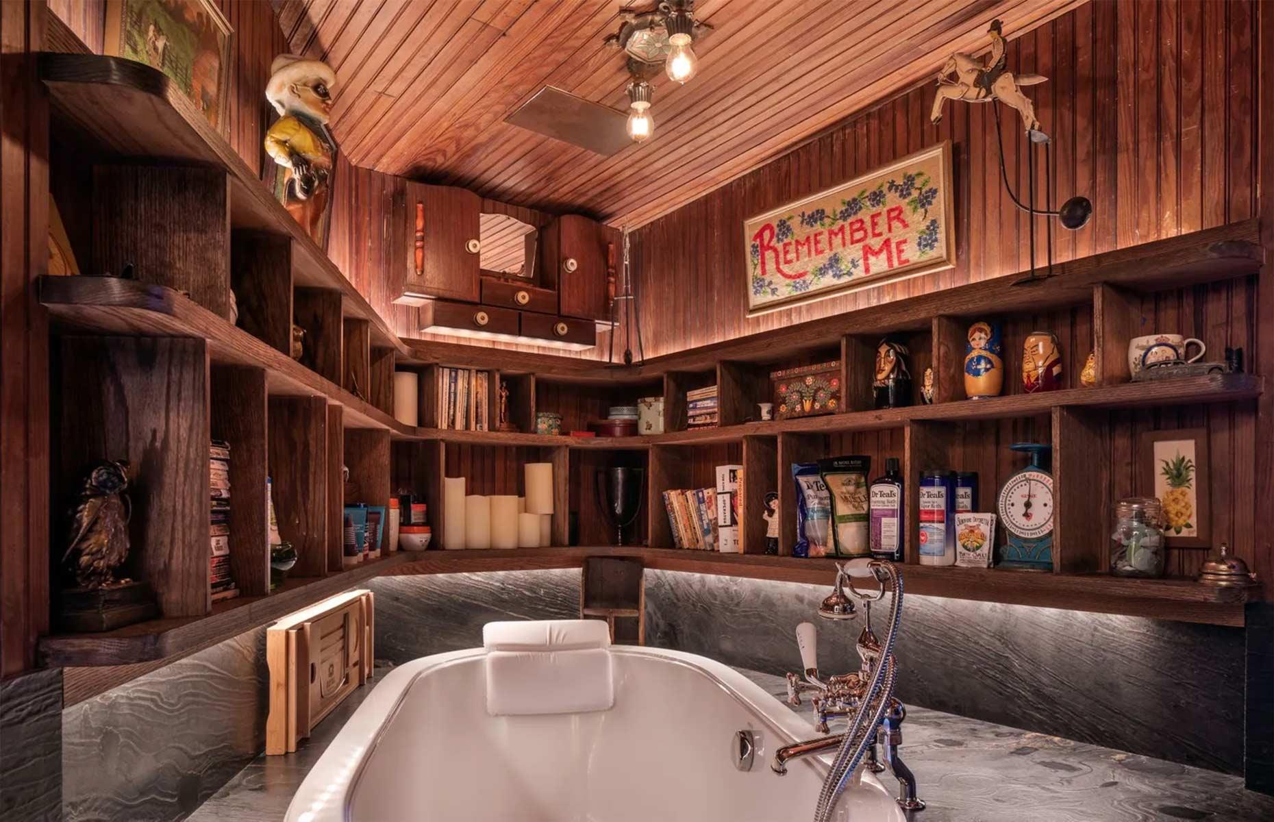 Extraordinary bathroom