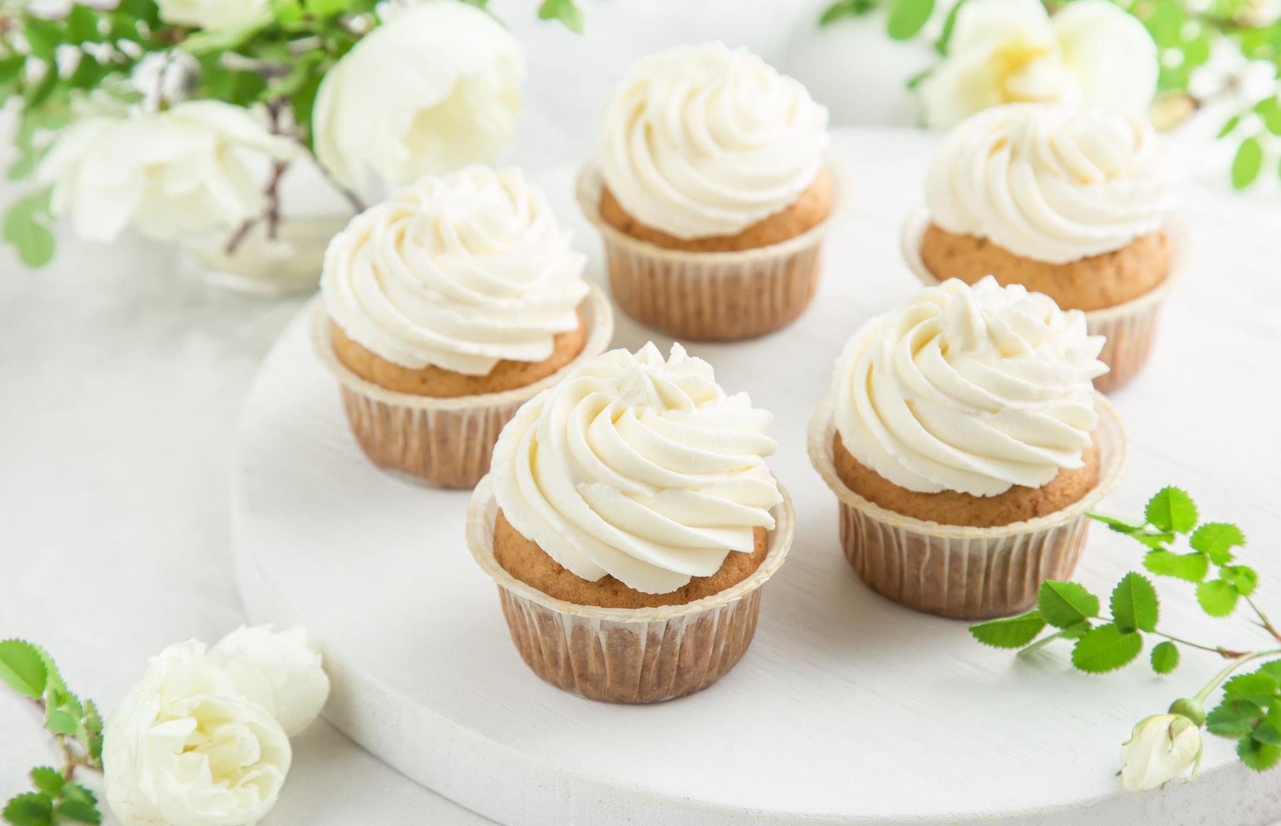 Honey and lemon cupcakes