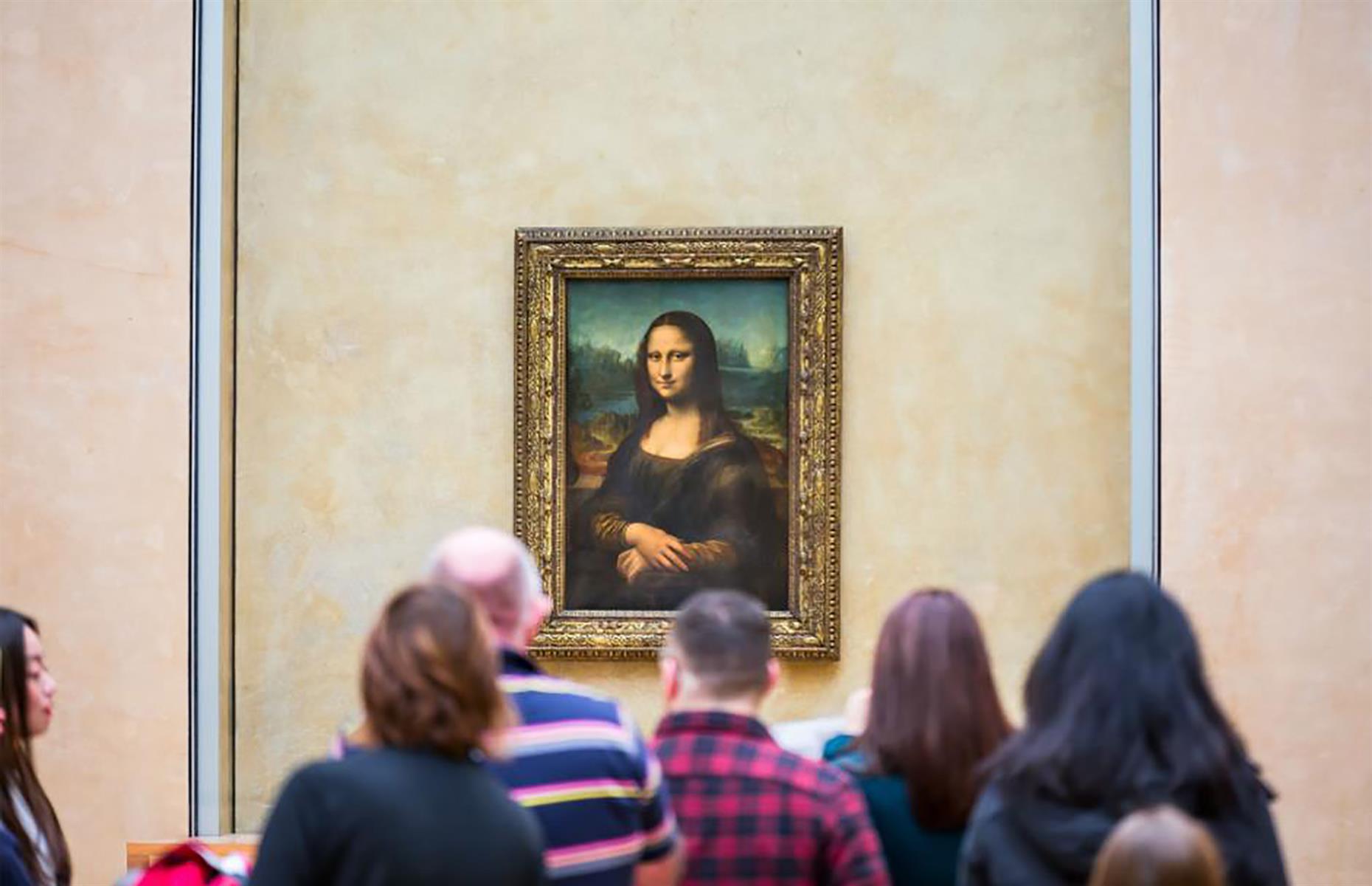 26. The Mona Lisa was too small