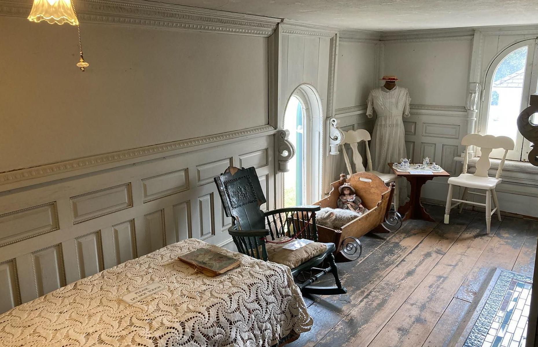 Child-sized playroom