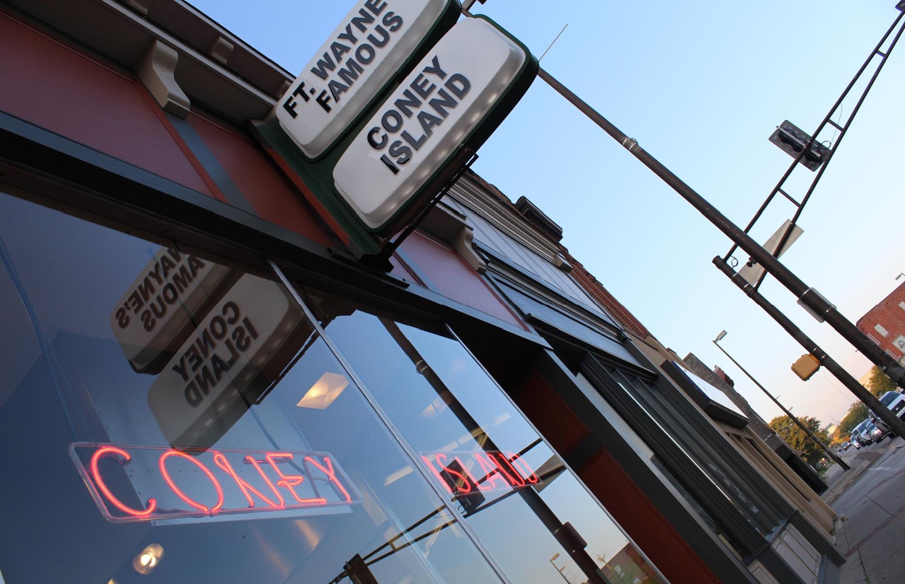 Indiana: Fort Wayne Famous Coney Island, Fort Wayne