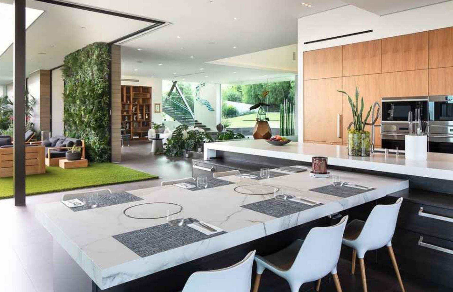 Zedd's contemporary crib: listed for $26.5 million