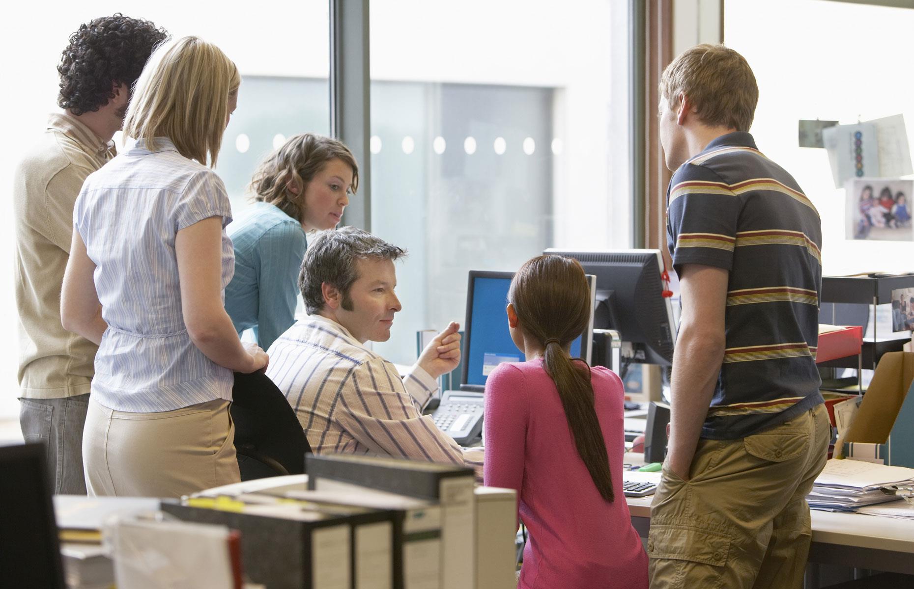 UK, average annual salary: $43,732 (£33.3k)