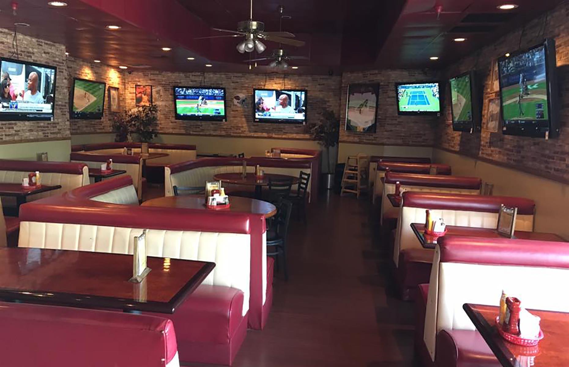 Arizona: CAPS Sports Grill, Phoenix