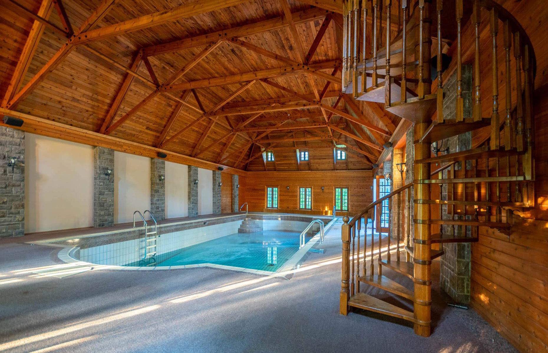 The transforming swimming pool