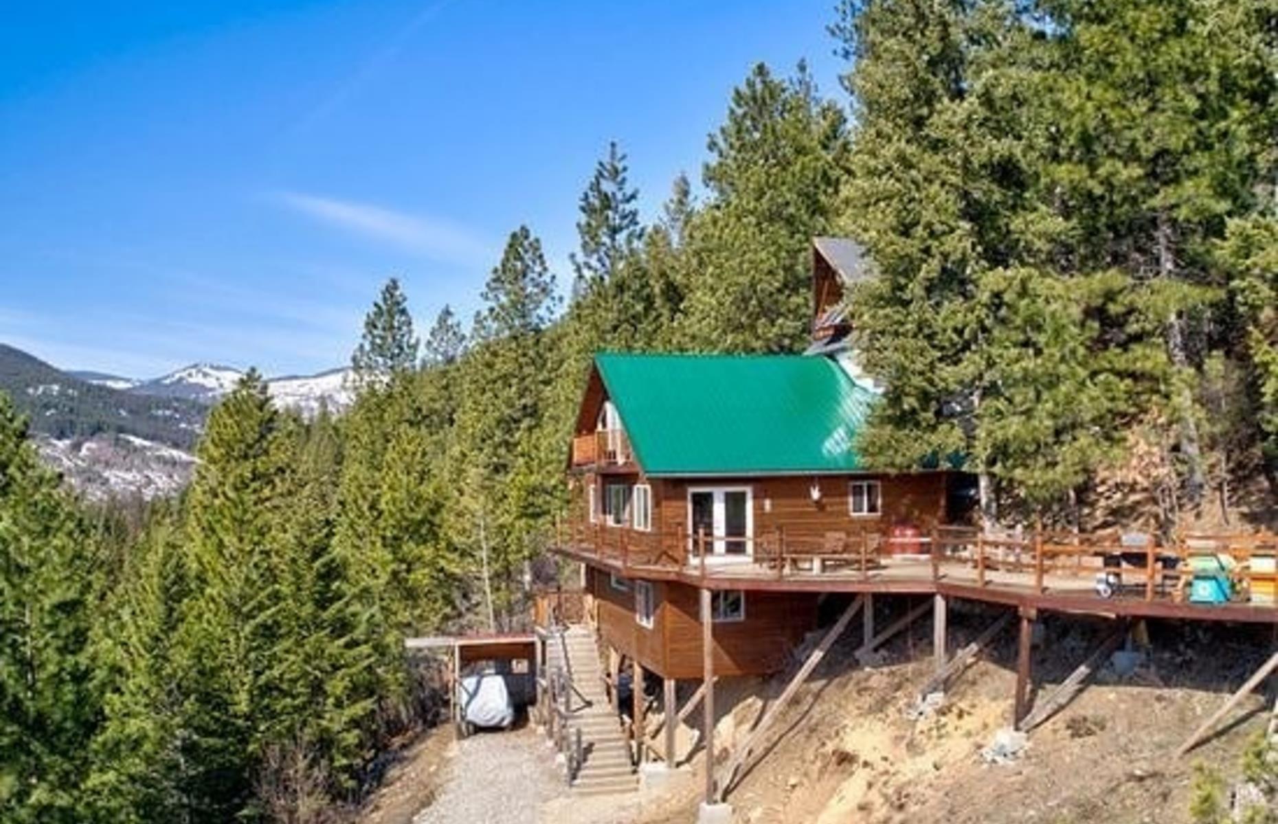 Una familia en las montañas del norte de Idaho