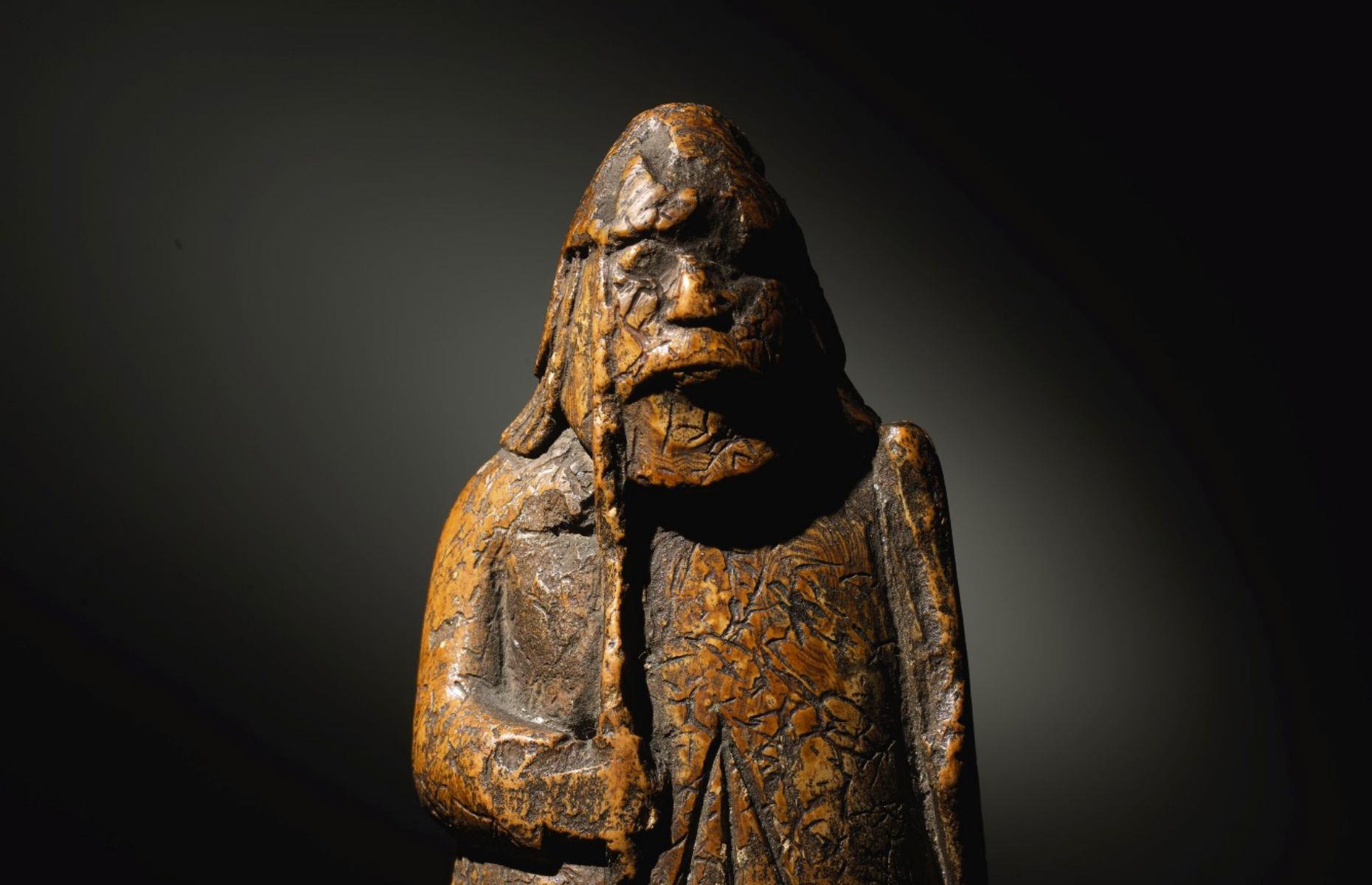 The lost 13th-century chess piece sold for $954,000 (£735k)