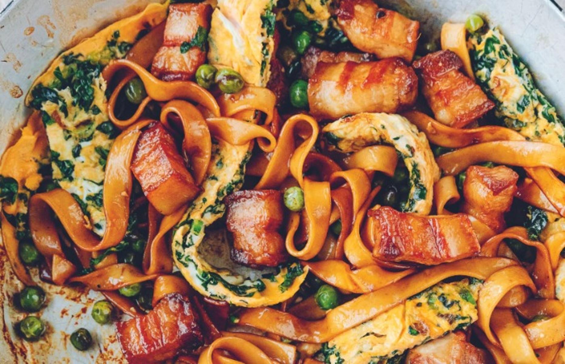 25. Ham and green eggs noodles