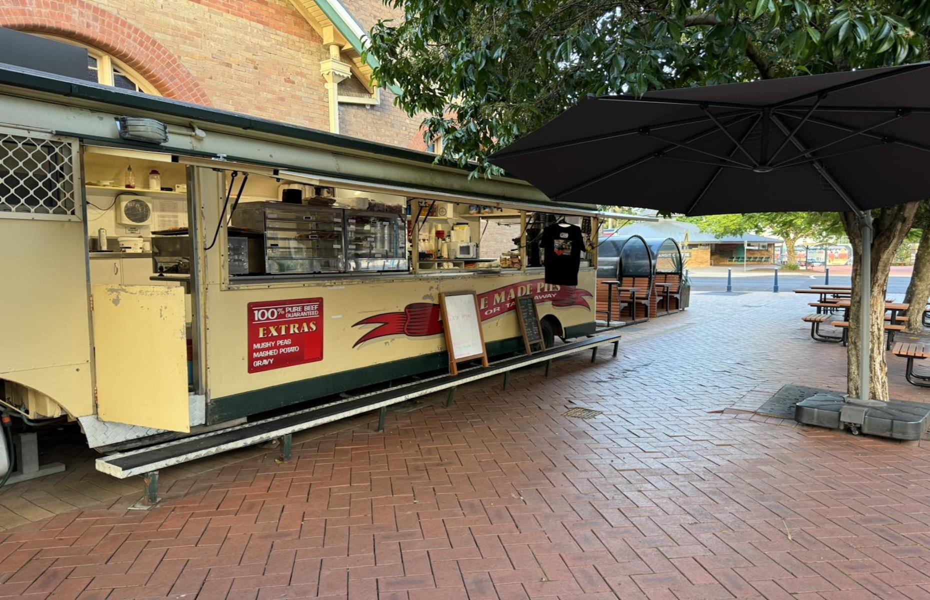 24. New South Wales: Lismore Pie Cart, Lismore