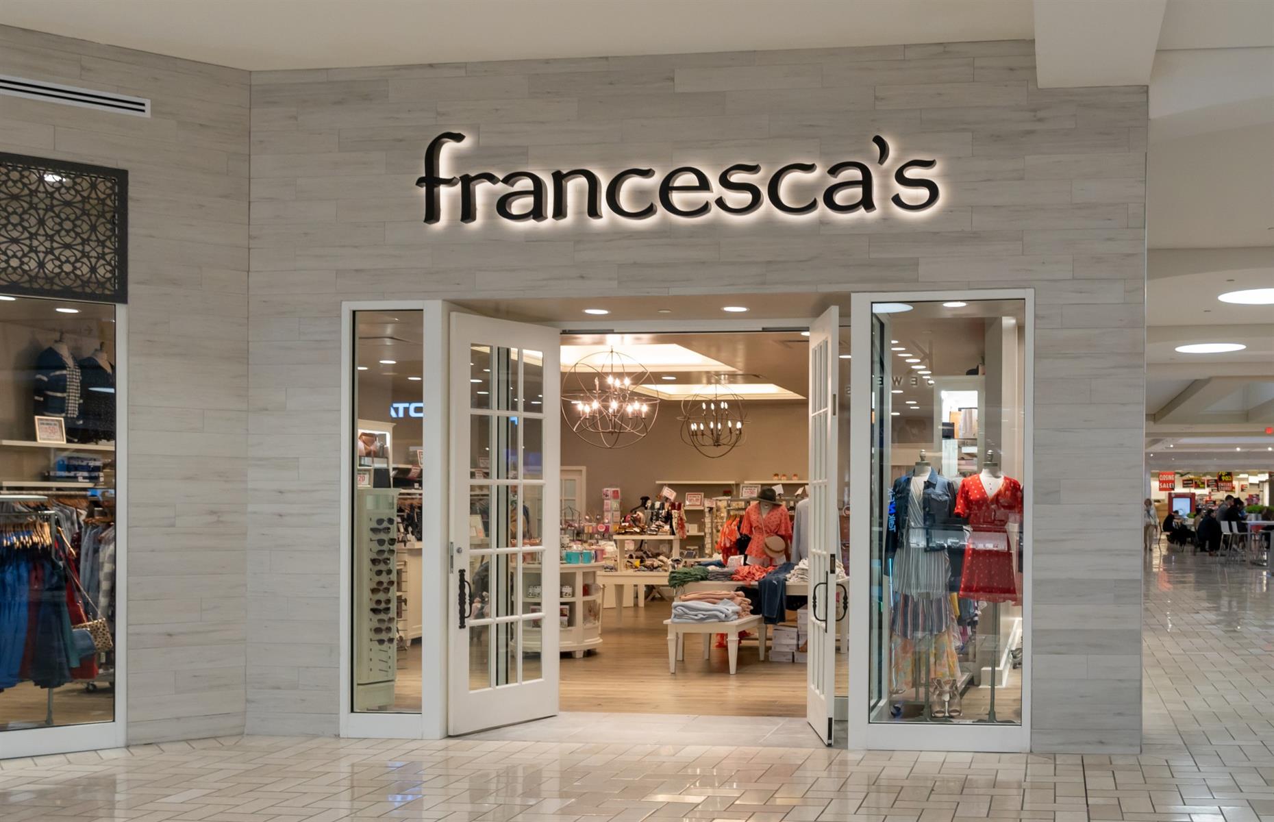 Francesca’s: 275 stores 
