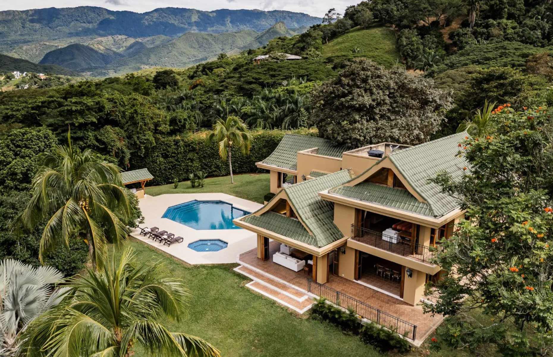 Rural villa, Cundinamarca, Colombia: £627,600 ($810k)