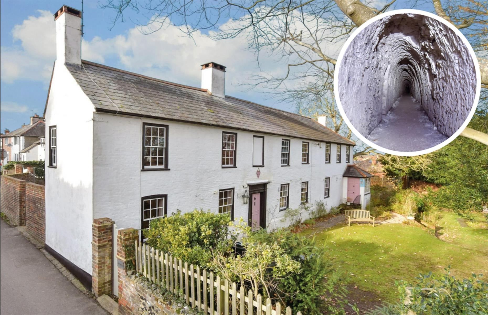 Curious homes with clandestine corridors