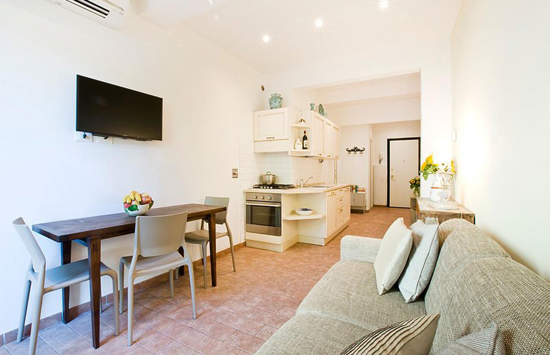 6. Mid-range: Casa San Giovanni, Florence, Italy