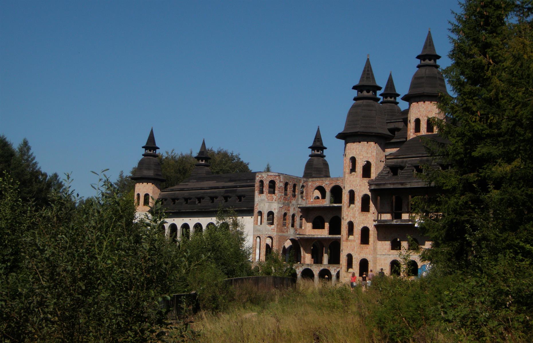 Łapalice Castle, Łapalice, Poland