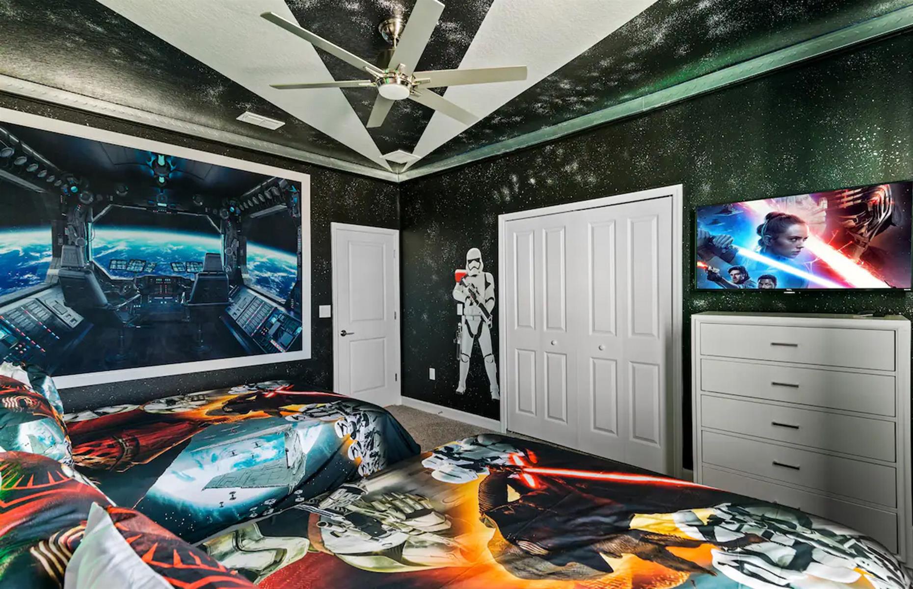 Movie-themed house, Florida, USA