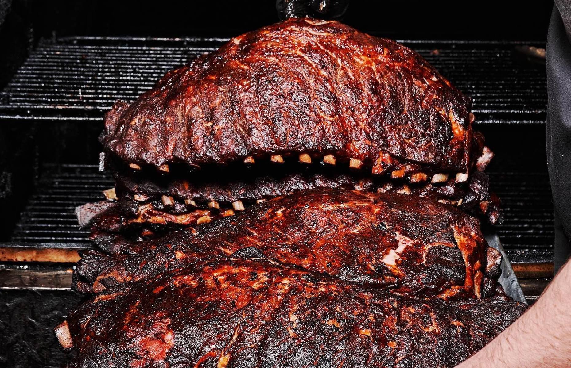 Tennessee: Martin's BBQ Joint, various locations
