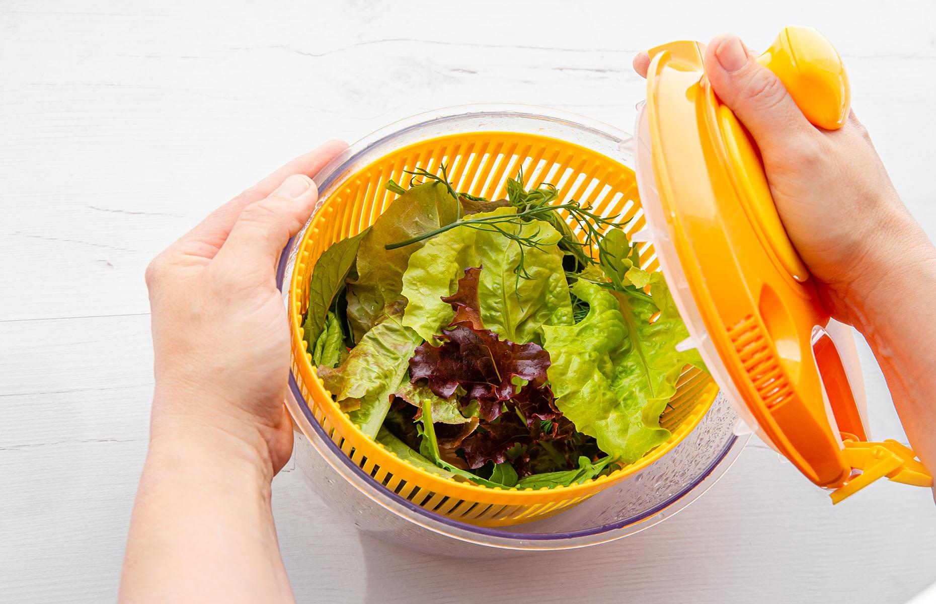 29. Salad spinner