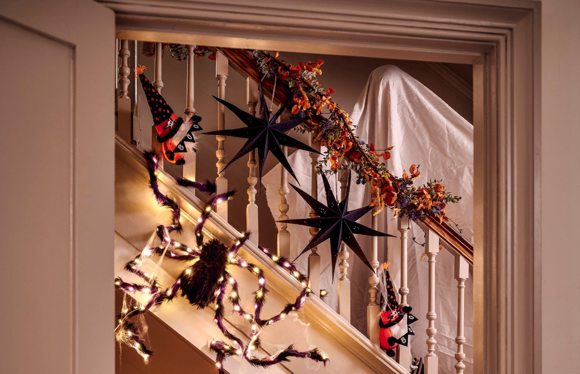 Decorate the staircase