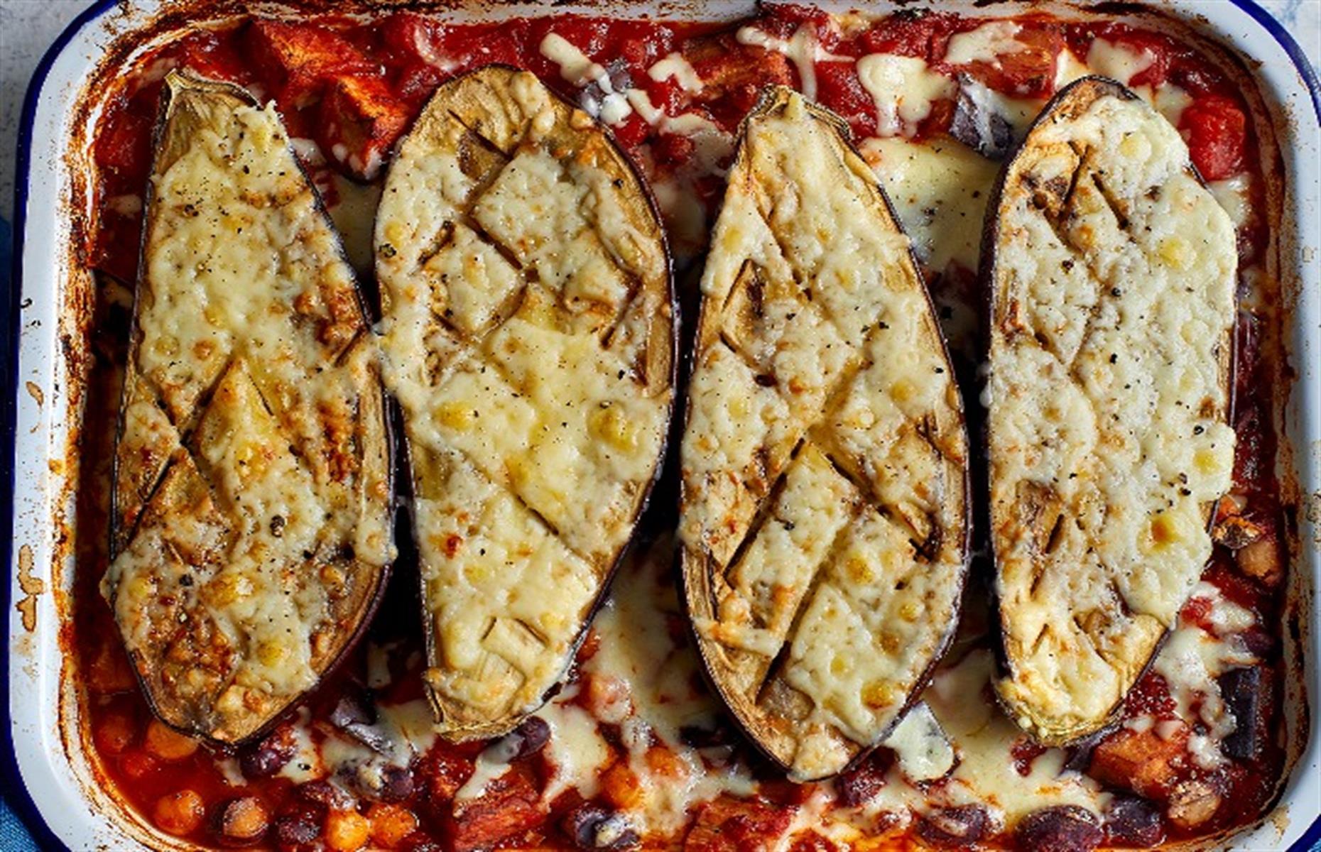 Aubergine chilli traybake