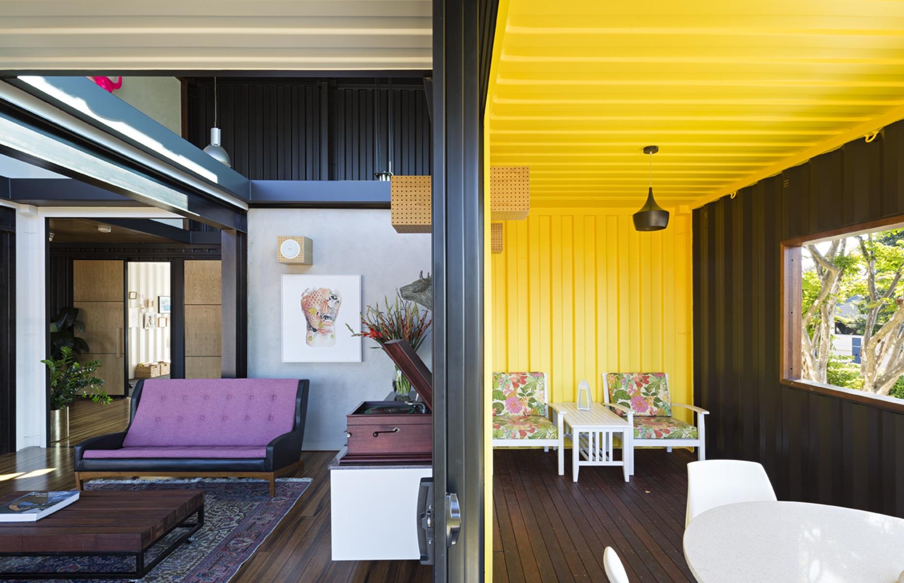 Graceville Container House, Queensland, Australia