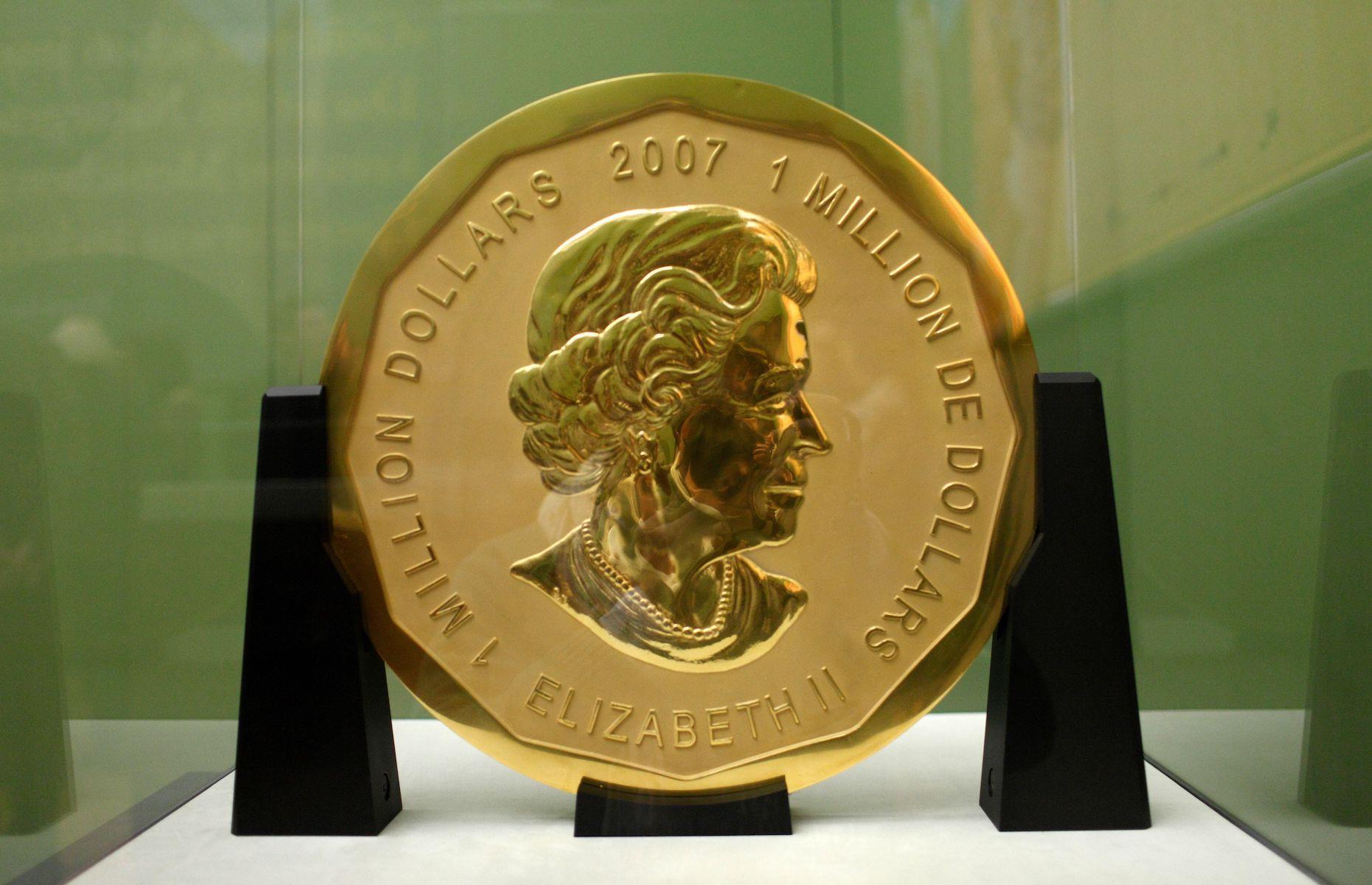 220-pound ‘Big Maple Leaf’ gold coin