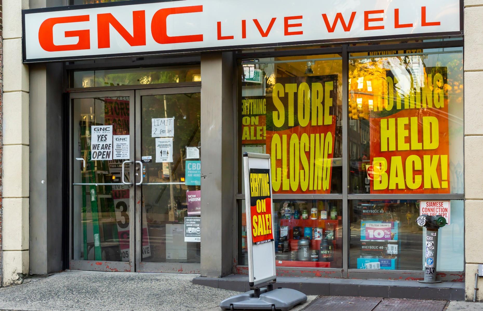 GNC: 1,200 stores