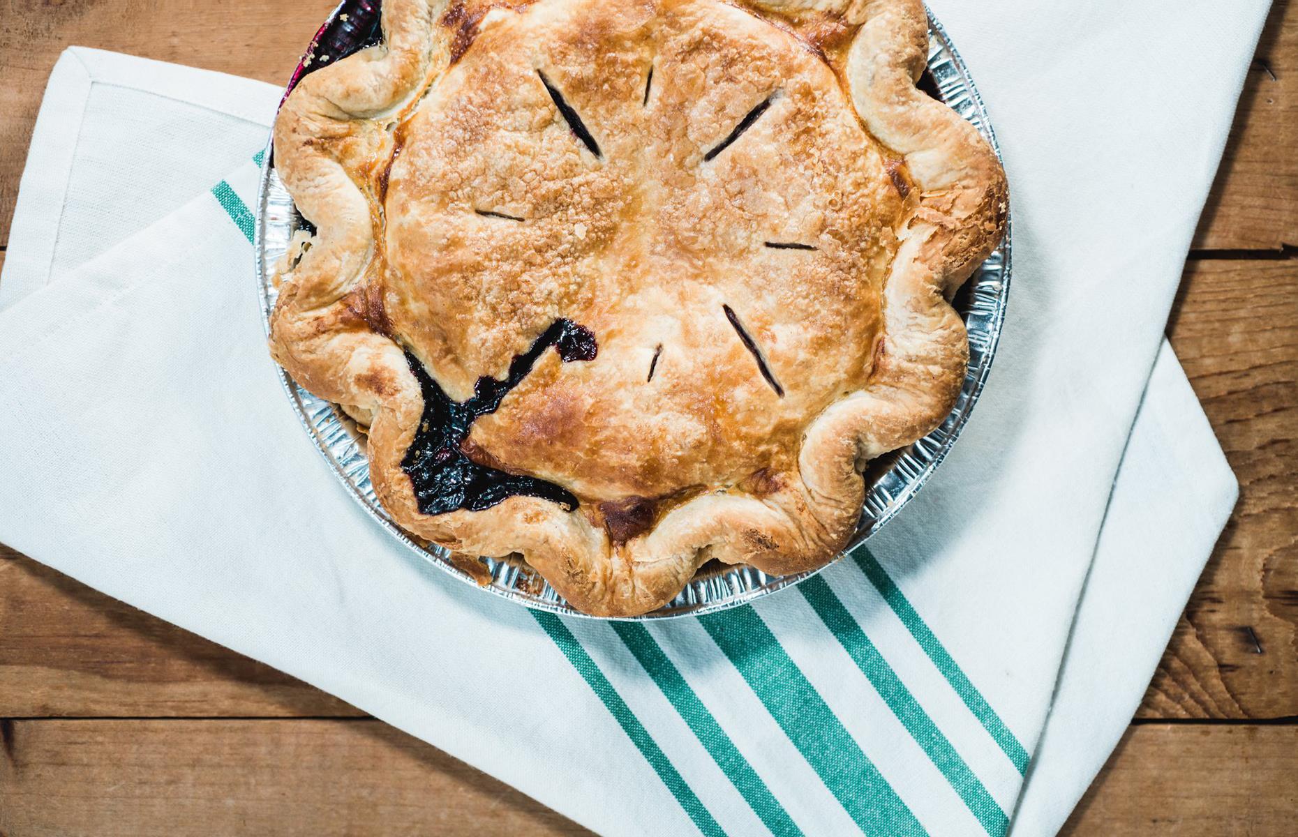 Maine: wild Maine blueberry pie, Two Fat Cats Bakery, Portland