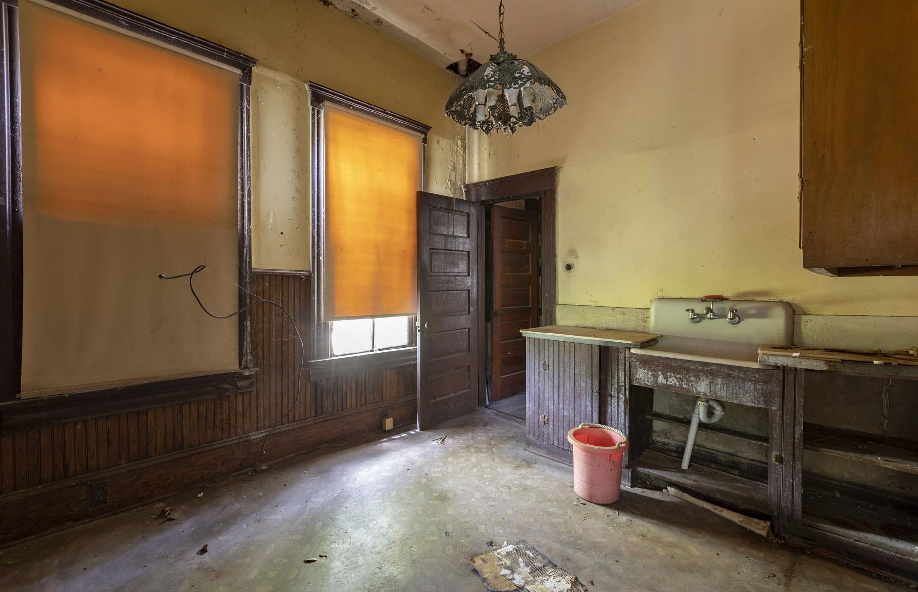 Bare kitchen