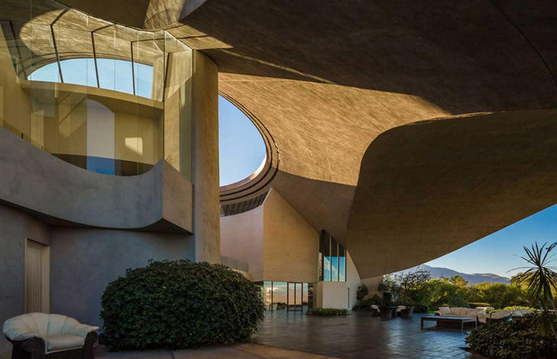 La casa OVNI de Ron Burkle, California, EE.UU.