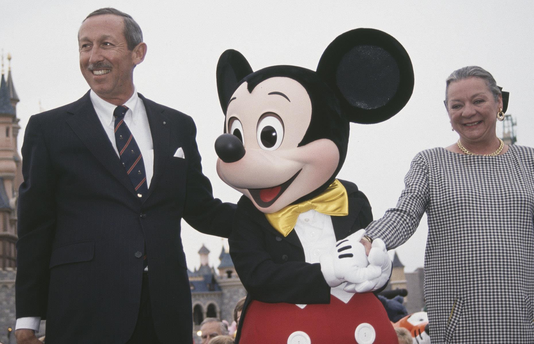 Roy E. and Patricia Disney: $600 million ($910m/£734m today)