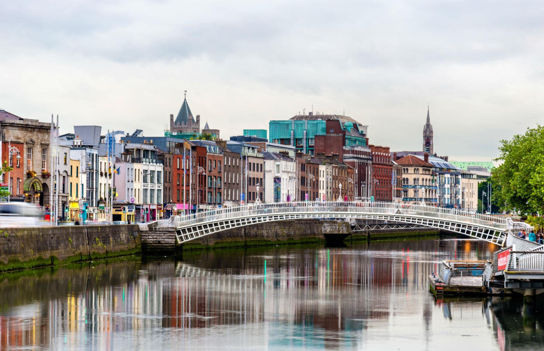Ireland: £40,400