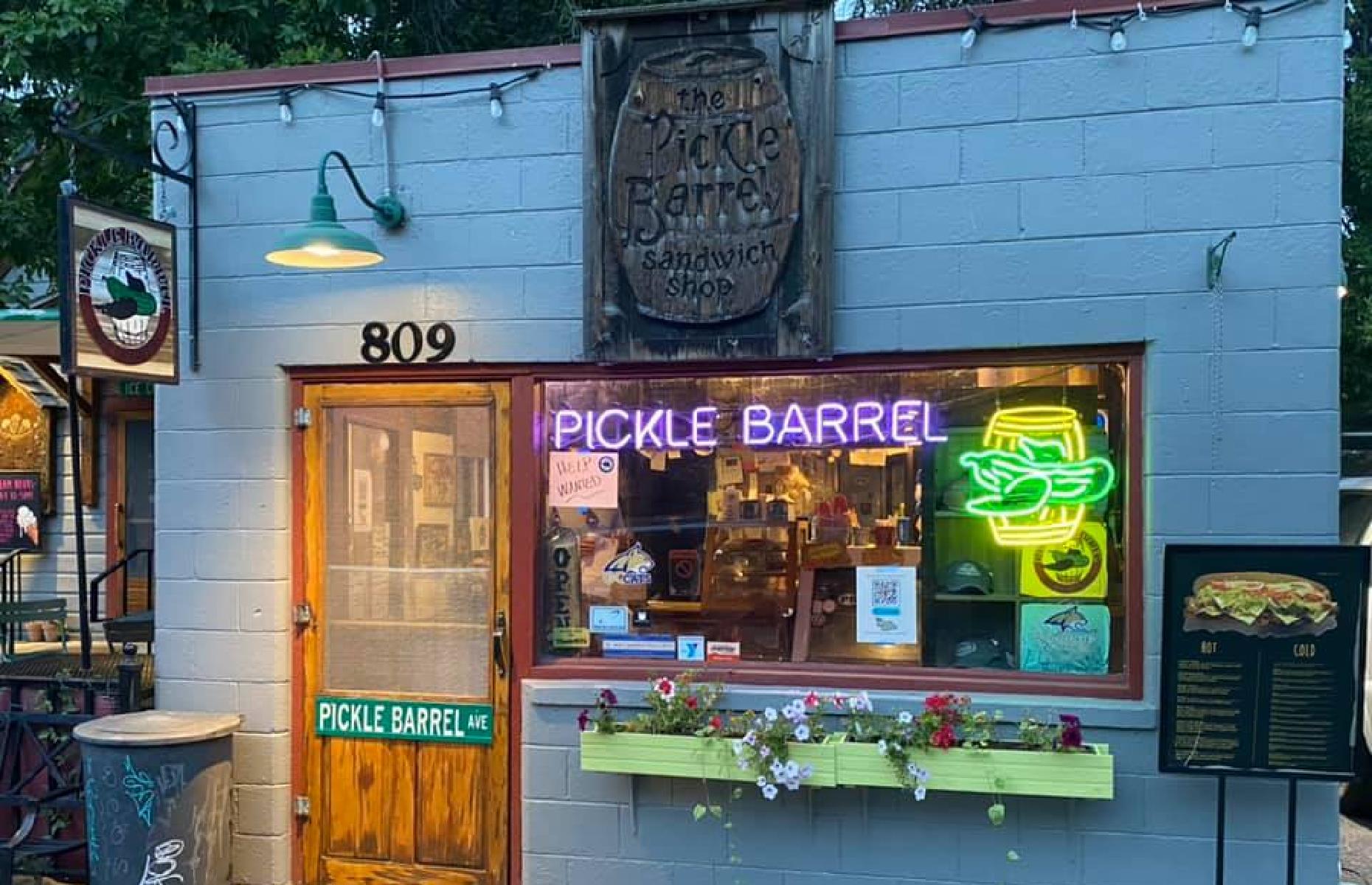 Montana: The Pickle Barrel, Bozeman and Livingston