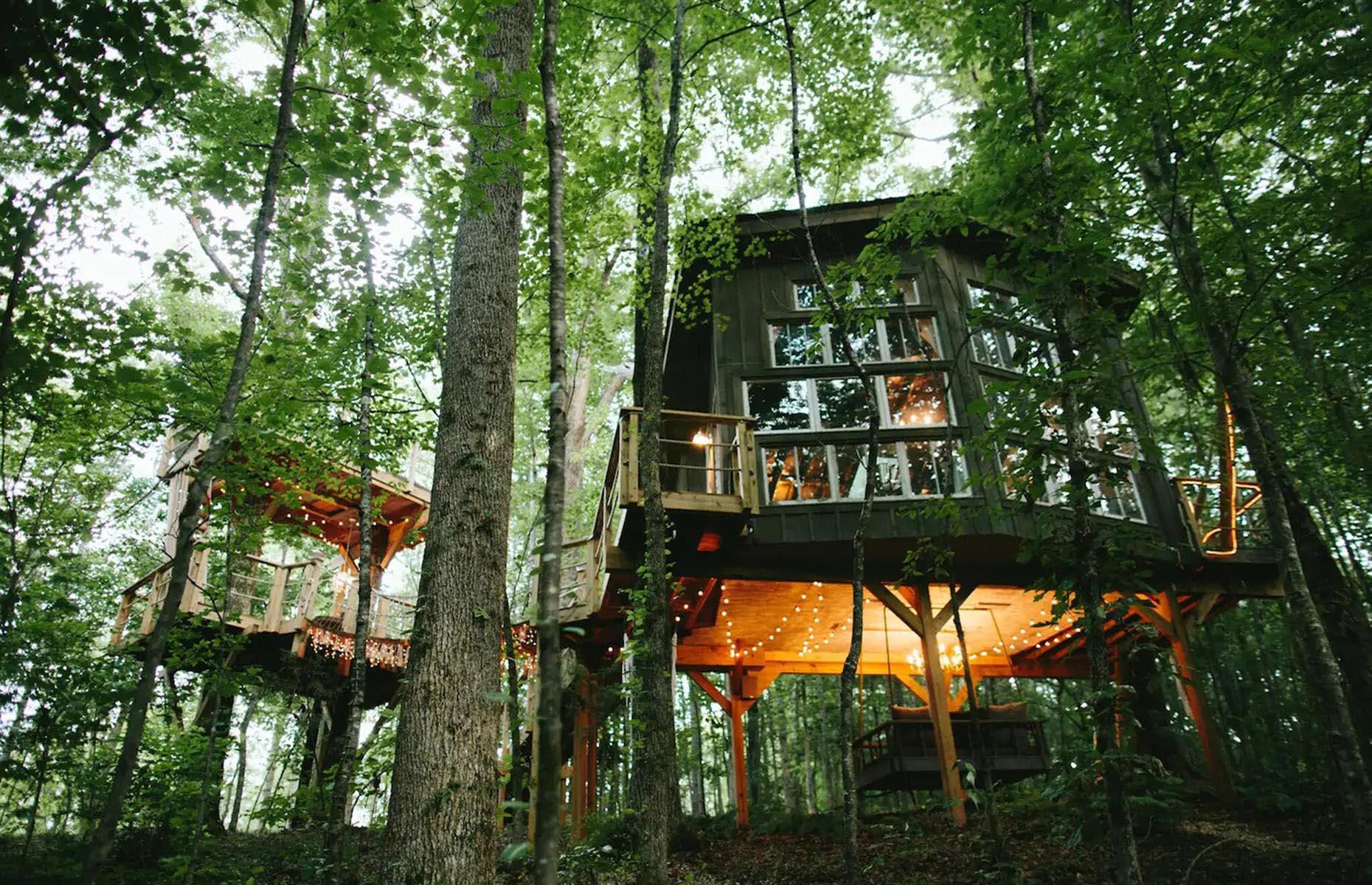 Treehouse escape, Walhalla, South Carolina