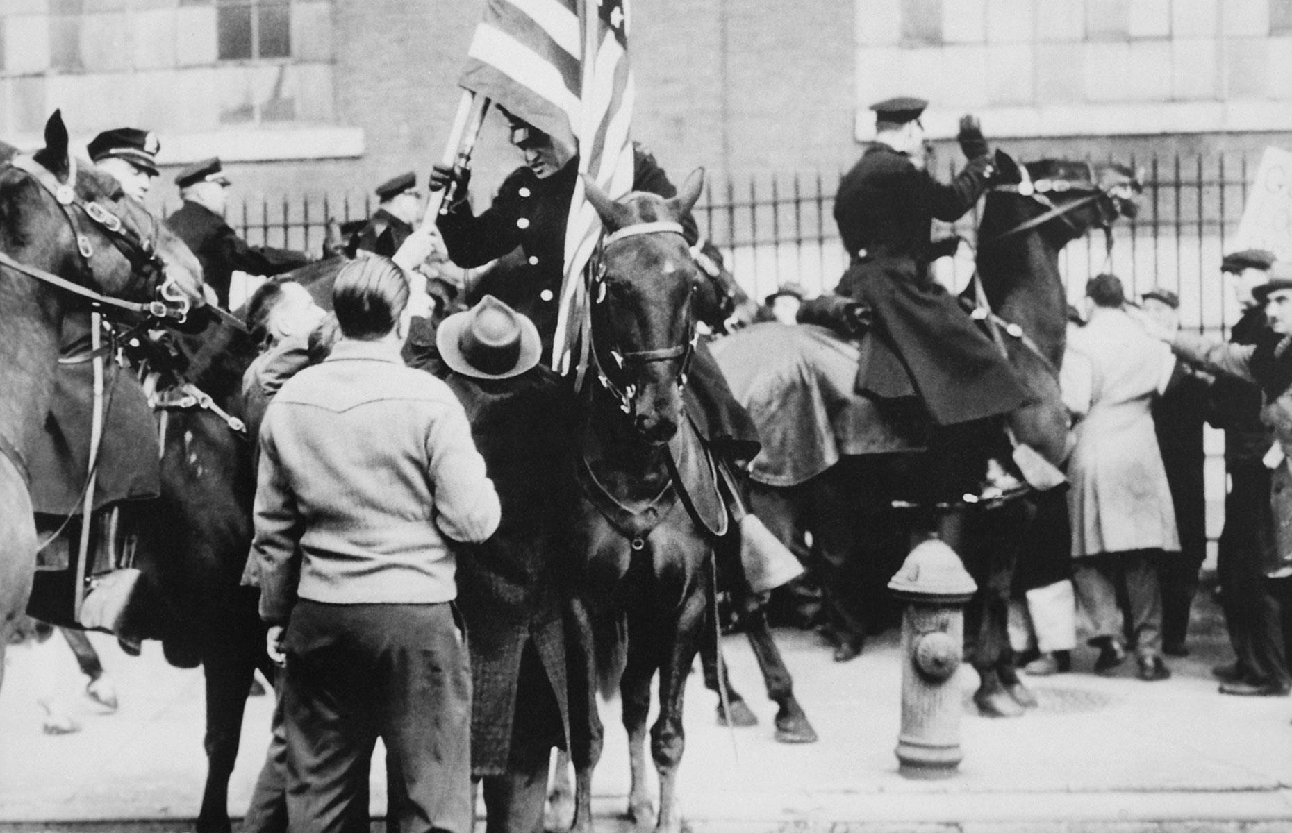 The Union of Electrical, Radio and Machinist Workers’ Strike of 1946: 174,000 workers