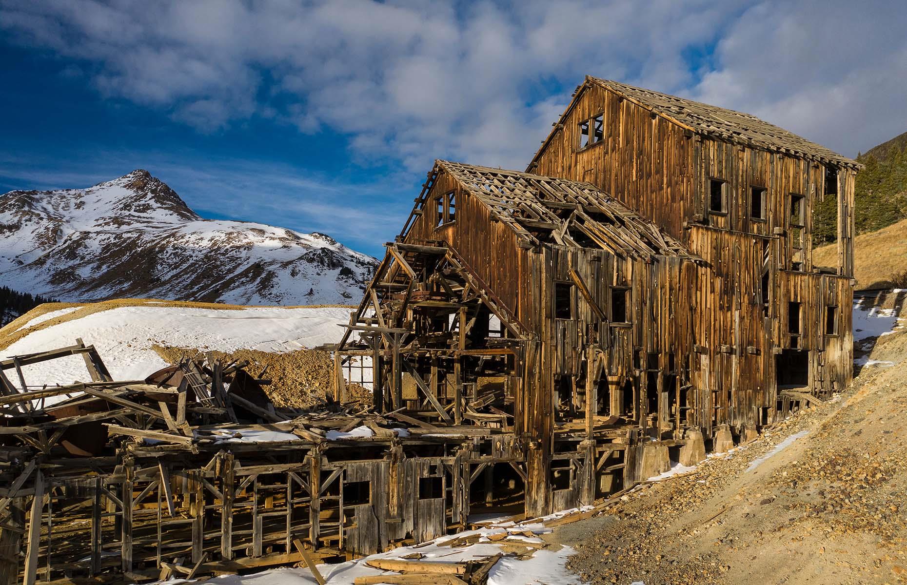 America's eeriest Gold Rush ghost towns | loveexploring.com