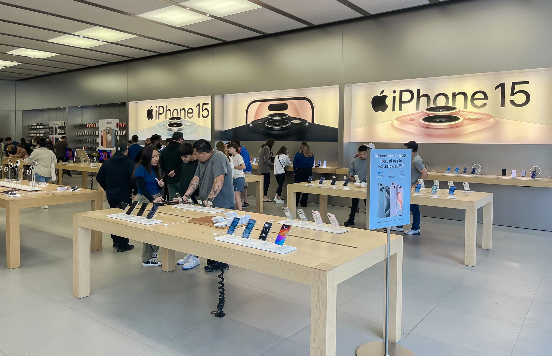 1. Apple: worth $516.6 billion (£406bn)